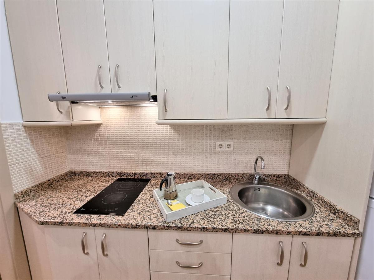 Apartamentos San Andres マドリード エクステリア 写真